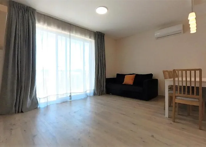 Elite 15c Apartment *